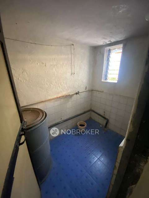 1 RK Flat In Atmaram Patel Apartment For Sale  In Thane West