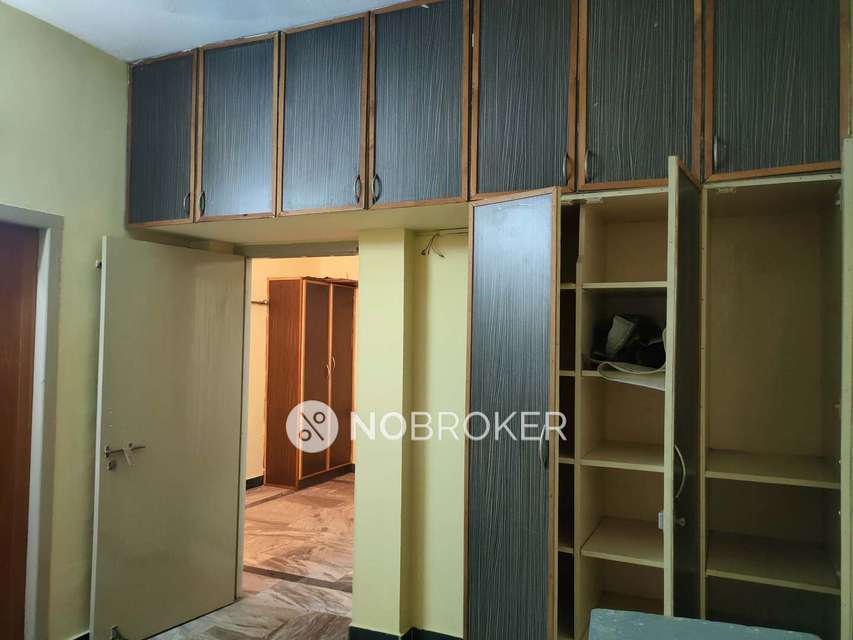 2 BHK Flat In Siddharath Apartments for Rent  In Choolai