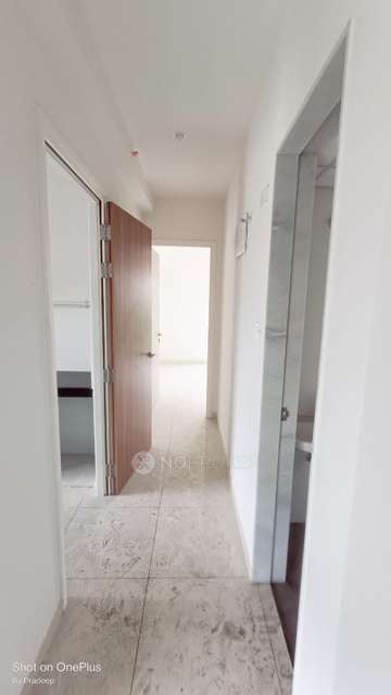 2 BHK Flat In Godrej Emerald Vista For Sale  In Bhayandarpada, Thane West