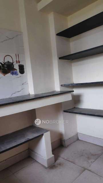 1 BHK Flat In Golden Apartments For Sale  In Pozhichalur