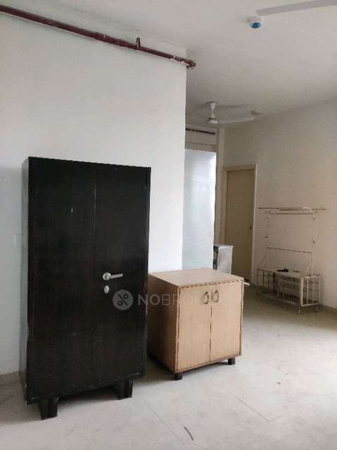 2 BHK Flat In Mahagun Mantra 1 for Rent  In Mahagun Mantraa 1