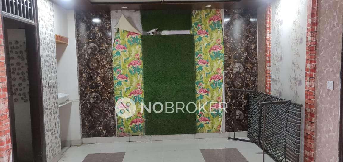 2 BHK Flat For Sale  In Sultan Puri