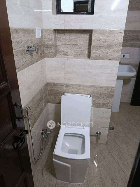 4+ BHK Flat For Sale  In Sector 19