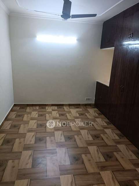 4+ BHK Flat For Sale  In Sector 19