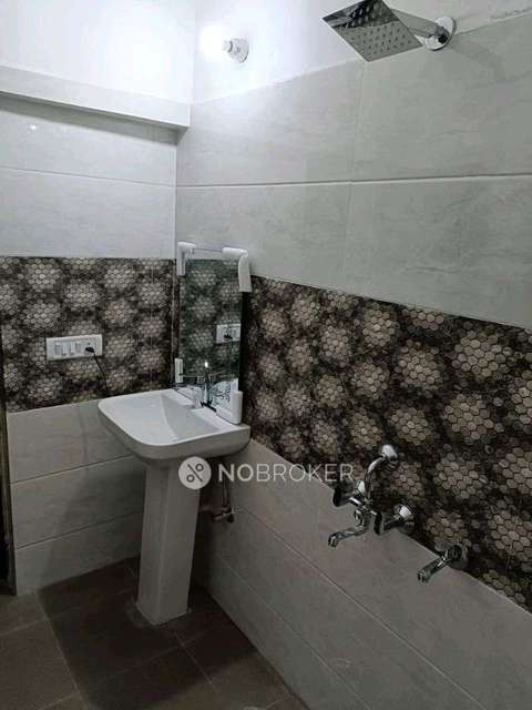 4+ BHK Flat For Sale  In Sector 19