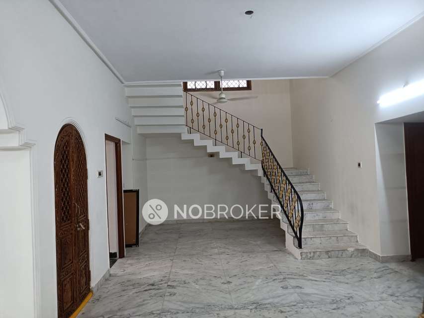 4+ BHK House For Sale  In Madhura Nagar
