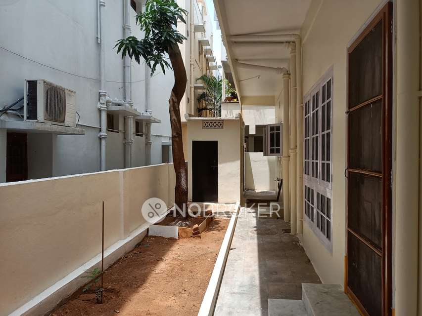 4+ BHK House For Sale  In Madhura Nagar