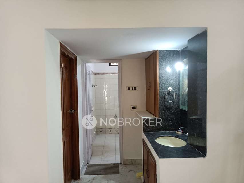 4+ BHK House For Sale  In Madhura Nagar