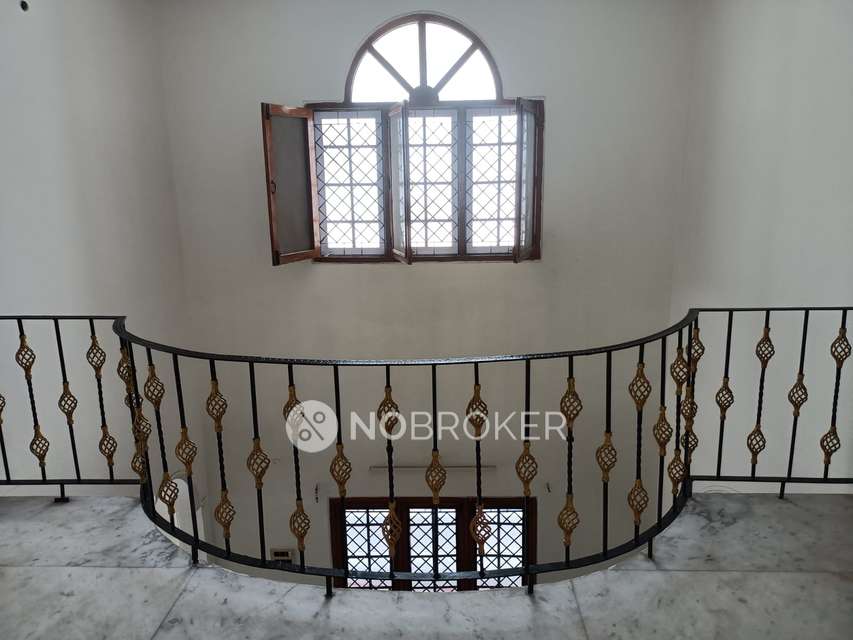 4+ BHK House For Sale  In Madhura Nagar