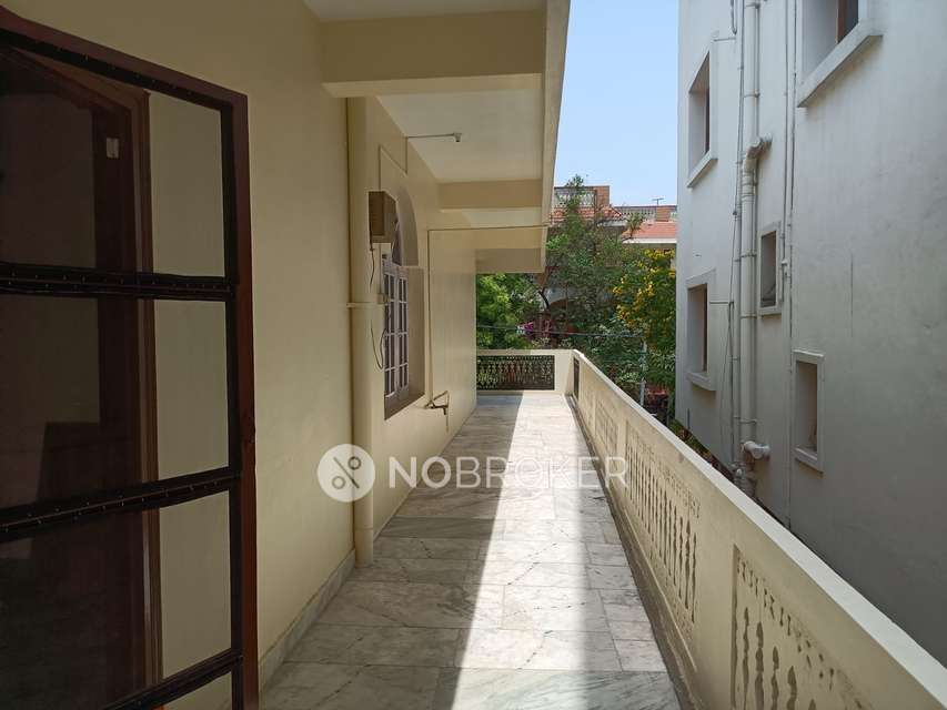 4+ BHK House For Sale  In Madhura Nagar