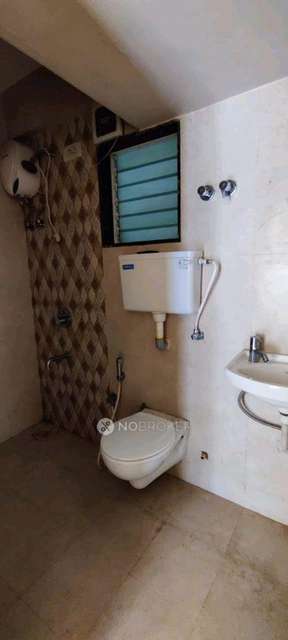 2 BHK Flat In Om Chembur Lokprabha Chs For Sale  In Kurla