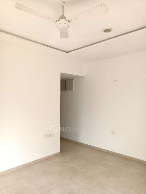 4 BHK Flat In Estado Presidential Phase Ii For Sale  In Pimpri-chinchwad