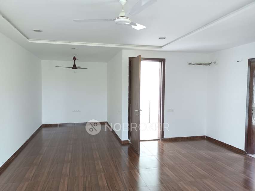 4 BHK Flat In Estado Presidential Phase Ii For Sale  In Pimpri-chinchwad