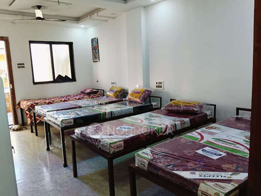 1 RK Flat In Standalone Building  for Rent  In Mahadeonagar