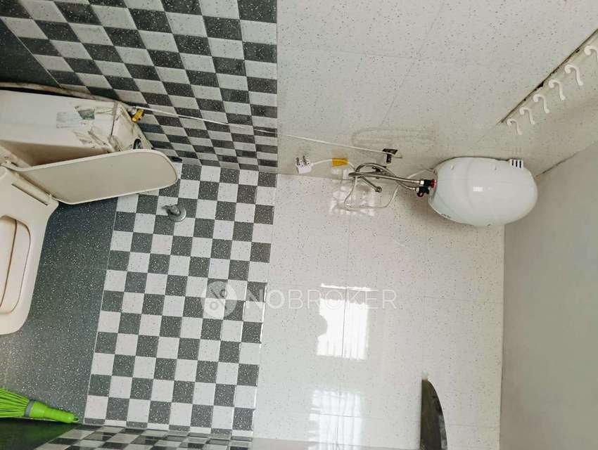 1 RK Flat In Standalone Building  for Rent  In Mahadeonagar