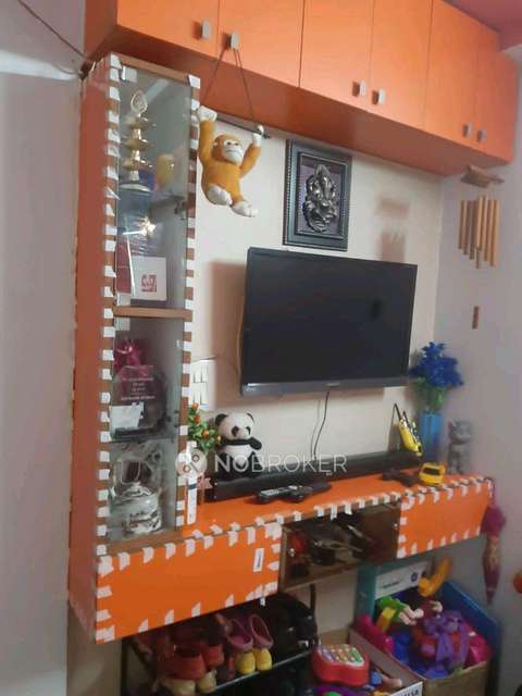 2 BHK Flat In Nikunj Apartment for Rent  In Palam Extension Monitoring Place