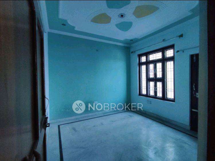 Standalone building Burari Rent WITHOUT BROKERAGE Semifurnished 2