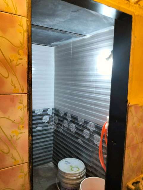 1 RK Flat In Mahesh Sadan for Rent  In Thane West