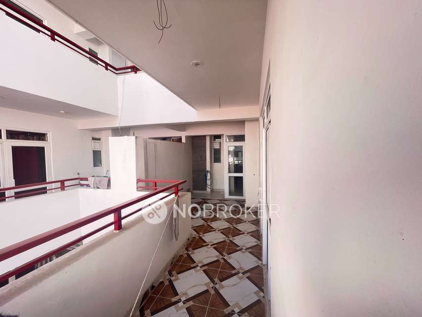 3 BHK Flat In Emerald Heights for Rent  In Sector 88