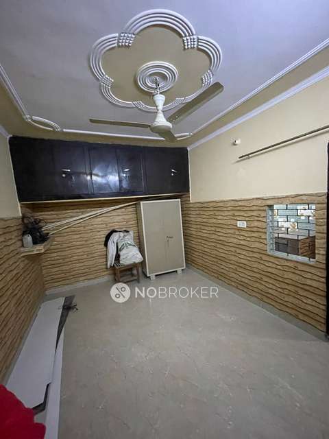 1 RK Flat for Rent  In  Chhattarpur