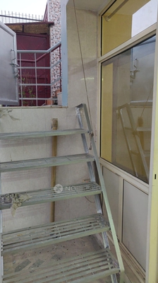 2 BHK Flat In Indepdent Building for Rent  In East Of Kailash