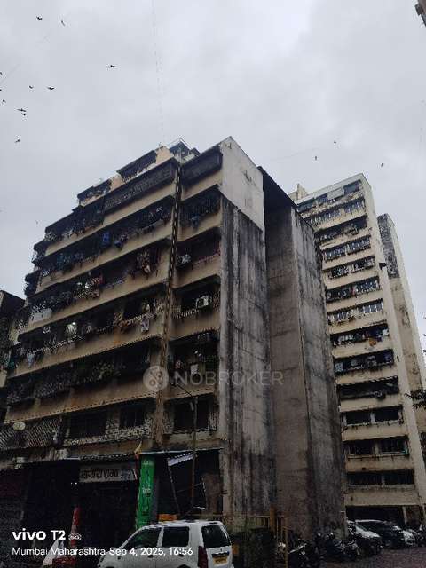 1 BHK Flat In Swagat Chs For Sale  In  Ghatkopar West