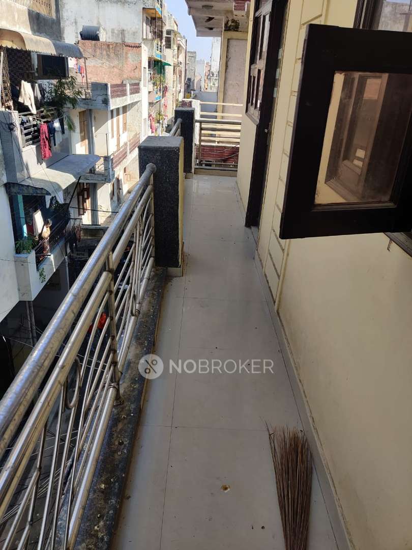 Standalone Building Mahavir Enclave Without Brokerage Semifurnished