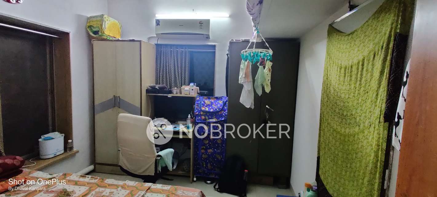 2 BHK Flat In Satyam Building, Mulund Colony West For Sale  In Mulund West