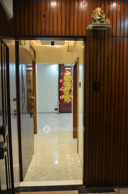 4 BHK Flat In Shirin Apartment For Sale  In Tardeo