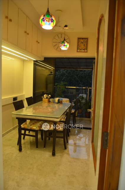 4 BHK Flat In Shirin Apartment For Sale  In Tardeo