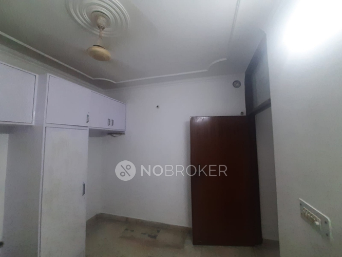 Standalone Building Govindpuri Rent WITHOUT BROKERAGE Semifurnished