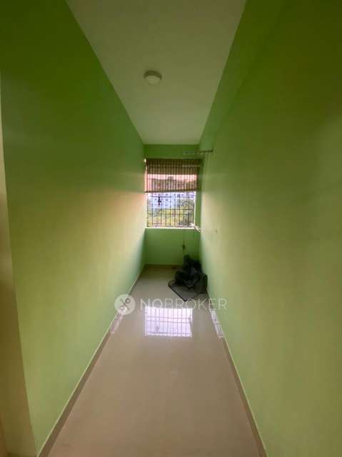 2 BHK Flat In Color Berry Apartment For Sale  In Padur 