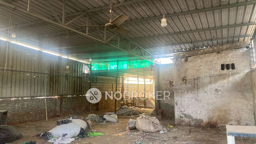 Godown/Warehouse in Ranhola, Delhi for Rent 