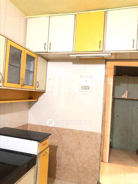 1 BHK Flat In Nakshatra Cooperative Housing Society For Sale  In Mulund East