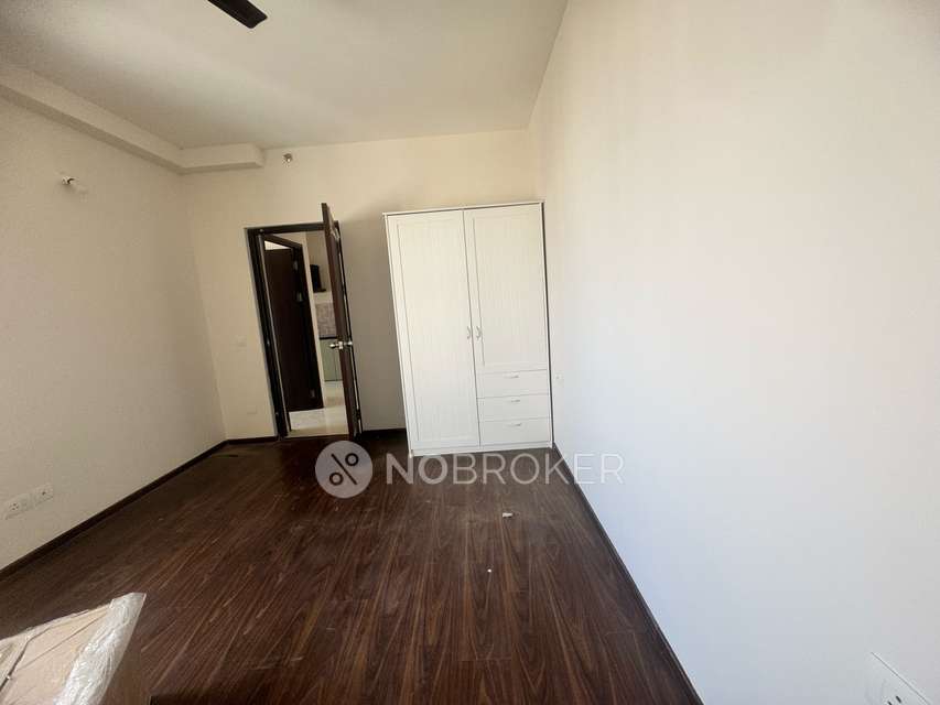 2 BHK Flat In Shriram Greenfield  for Rent  In Old Madras Road