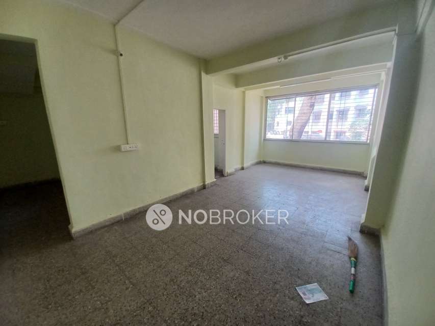 2 BHK Flat In Parinita Housing Society for Rent  In Laxmi Nagar