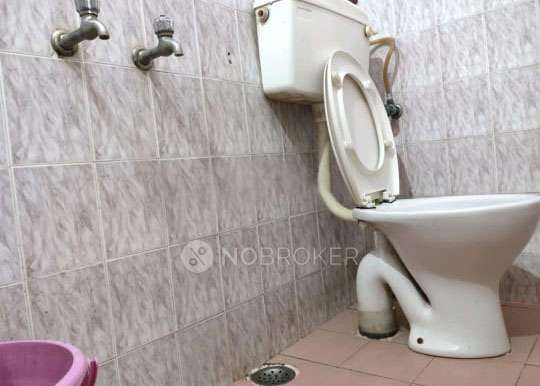 2 BHK Flat In Subhadra Castle Apartment For Sale  In Velachery