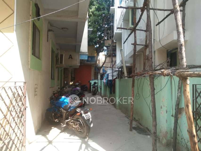 2 BHK Flat In Raamlakshmi Rukumani Illam For Sale  In Arumbakkam