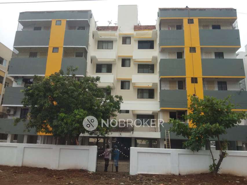 2 BHK Flat In Yenteepee Apartments For Sale  In Perumbakkam