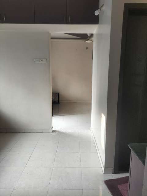 1 BHK Flat In Pooja Complex for Rent  In Hadapsar