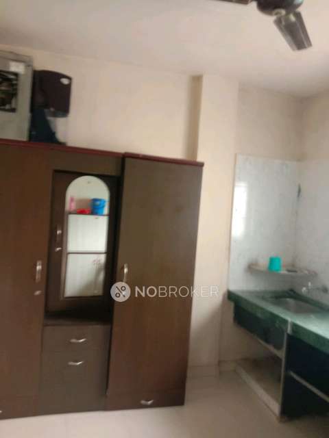 1 RK Flat In Ganesh Building for Rent  In Kothrud