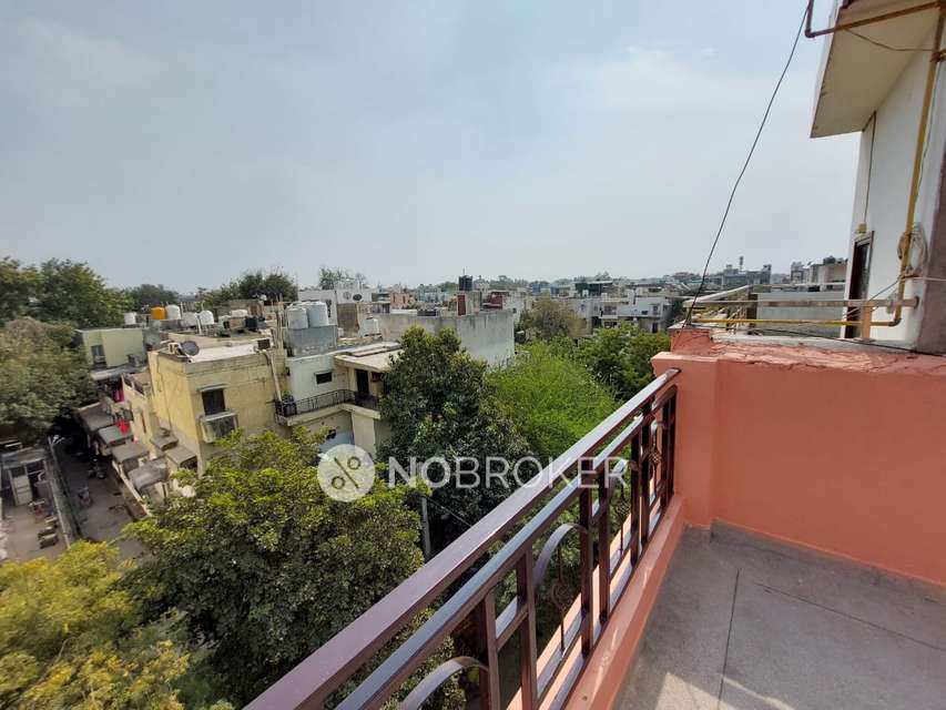 1 BHK Flat For Sale  In Rohini