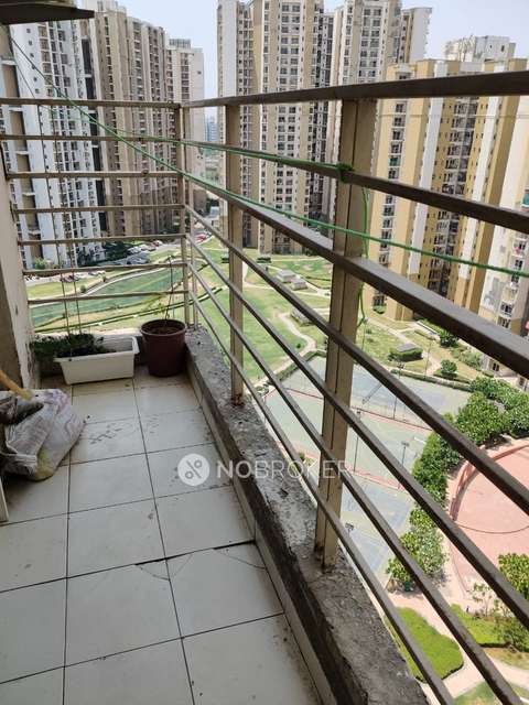 2 BHK Flat In Paras Tierea For Sale  In Sector-137