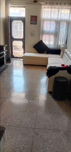 3 BHK Flat In Vandana Apartments for Rent  In Rohini