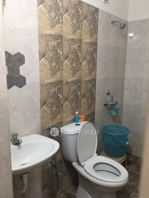 1 BHK Flat In Independant House For Sale  In Ayanambakkam