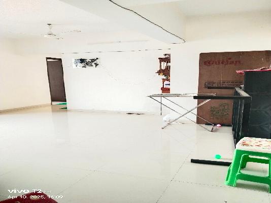 2 BHK Flat In Radha Kunj Chs For Sale  In Ghatkopar East