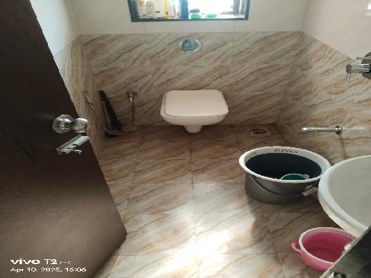 2 BHK Flat In Radha Kunj Chs For Sale  In Ghatkopar East