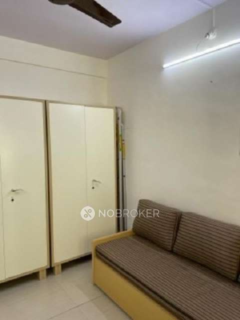 1 BHK Flat In Ajay Shopping Center For Sale  In Matunga West