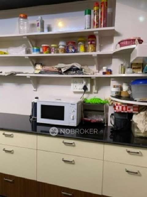 1 BHK Flat In Ajay Shopping Center For Sale  In Matunga West