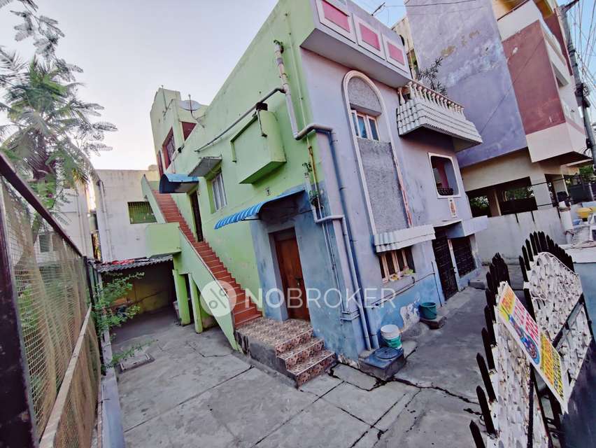 4+ BHK House For Sale In Palavakkam